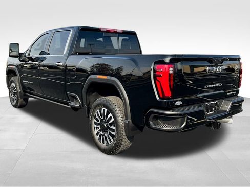 Used 2025 GMC Sierra 3500 Denali Ultimate image 14