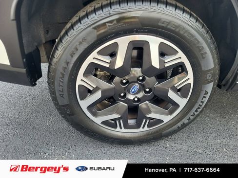 Certified 2025 Subaru Forester AWD/4WD image 20
