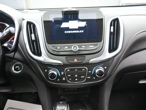 Used 2020 Chevrolet Equinox Premier image 10