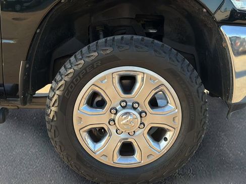 Used 2016 RAM 2500 SLT image 9