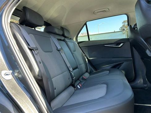 Used 2024 Kia Niro Wind FWD image 41