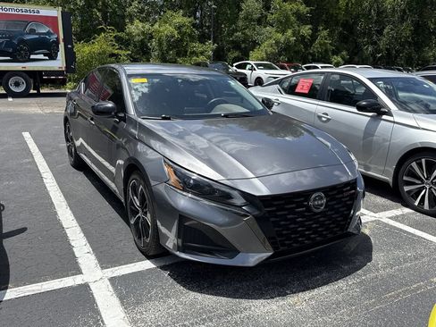Certified 2024 Nissan Altima 2.5 SR FWD image 1