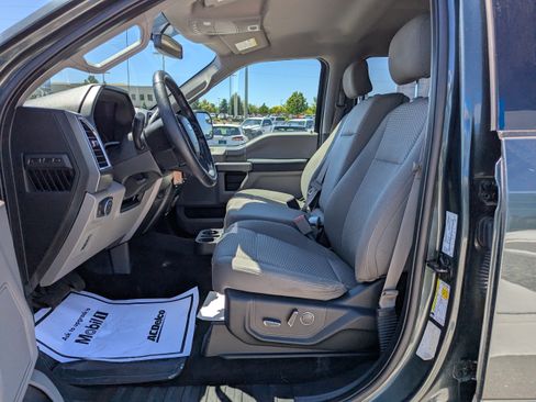 Used 2015 Ford F150 XLT w/ Equipment Group 302A Luxury AWD/4WD image 12