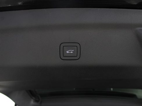 New 2026 GMC Yukon XL AT4 Ultimate AWD/4WD image 27