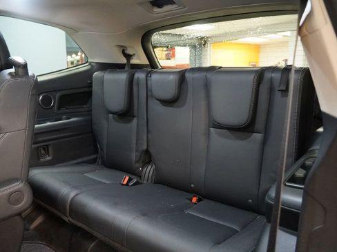 Used 2019 Subaru Ascent Limited image 29