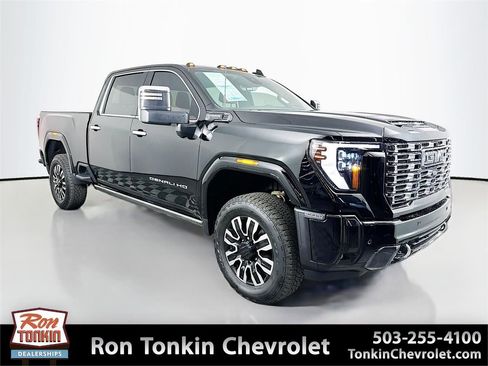 Used 2025 GMC Sierra 3500 Denali Ultimate AWD/4WD image 1