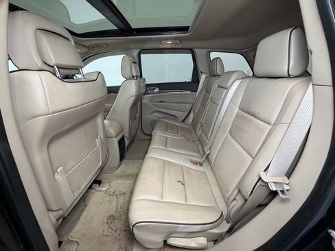 Used 2014 Jeep Grand Cherokee Overland image 5