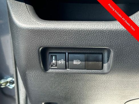 Used 2024 Toyota RAV4 LE AWD/4WD image 6