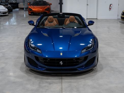 Used 2020 Ferrari Portofino image 10
