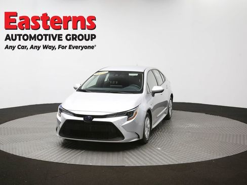 Used 2021 Toyota Corolla LE w/ Carpet Mat Package (TMS) image 52