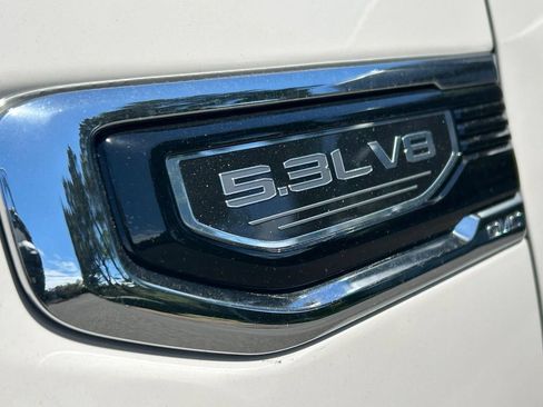 New 2026 GMC Sierra 1500 SLE w/ X31 Off-Road Package AWD/4WD image 9