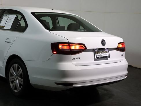 Used 2017 Volkswagen Jetta S FWD image 11