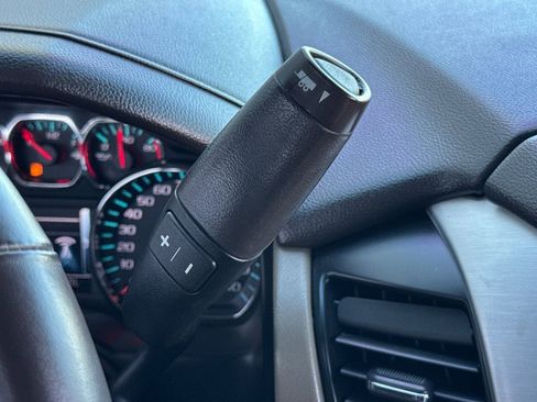 Used 2017 GMC Yukon SLT w/ Premium Edition image 24