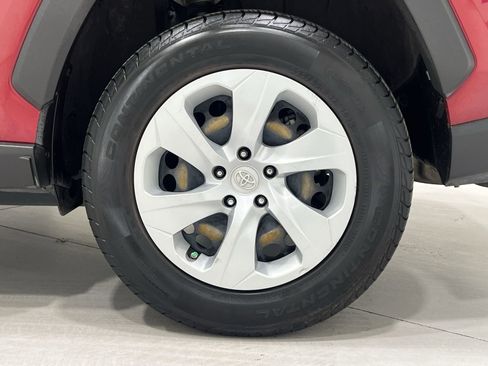 Used 2019 Toyota RAV4 LE w/ All Weather Liner Package image 10