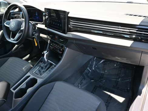 Used 2025 Volkswagen Jetta S FWD image 12