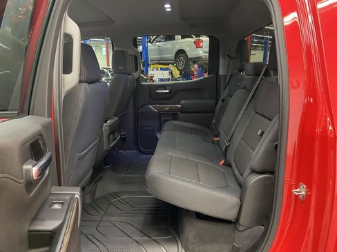 Used 2019 Chevrolet Silverado 1500 LT Trail Boss image 13