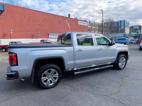 Used 2018 GMC Sierra 1500 SLT image 31
