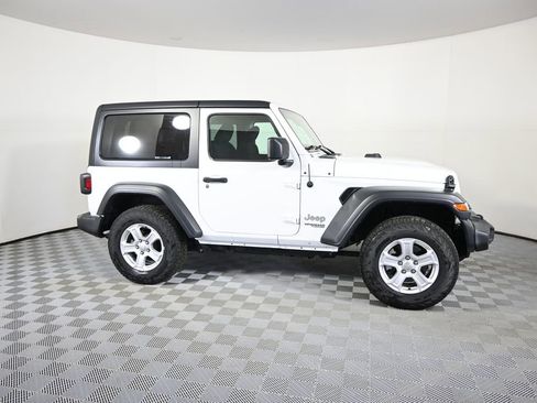 Used 2020 Jeep Wrangler Sport AWD/4WD image 8