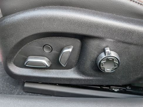 New 2026 Cadillac CT4 V image 9