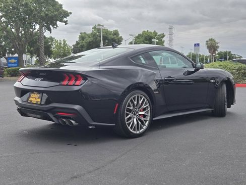 Certified 2025 Ford Mustang GT Premium RWD image 4