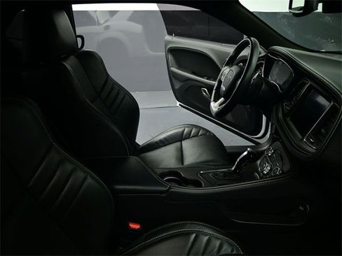 Used 2021 Dodge Challenger SRT Hellcat Redeye image 23