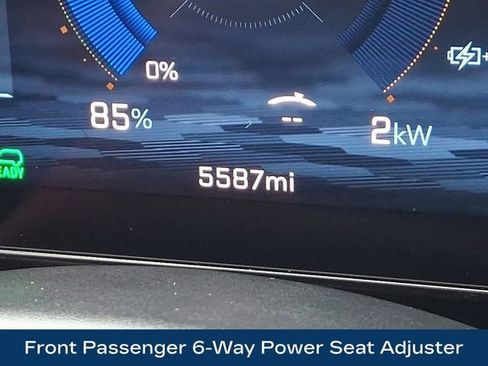 Used 2025 Chevrolet Equinox EV RS w/ Convenience Package II AWD/4WD image 6
