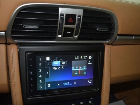 Used 2020 Mercedes-Benz GLC 300 4MATIC image 52