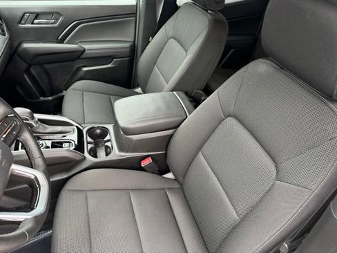 Used 2025 Chevrolet Colorado LT w/ Advanced Trailering Package AWD/4WD image 6