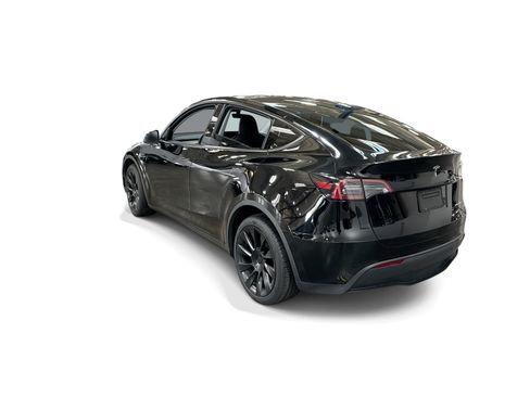 Certified 2023 Tesla Model Y Long Range AWD/4WD image 4