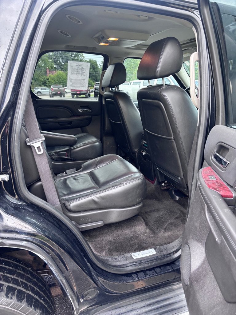 Used 2008 Cadillac Escalade AWD image 12