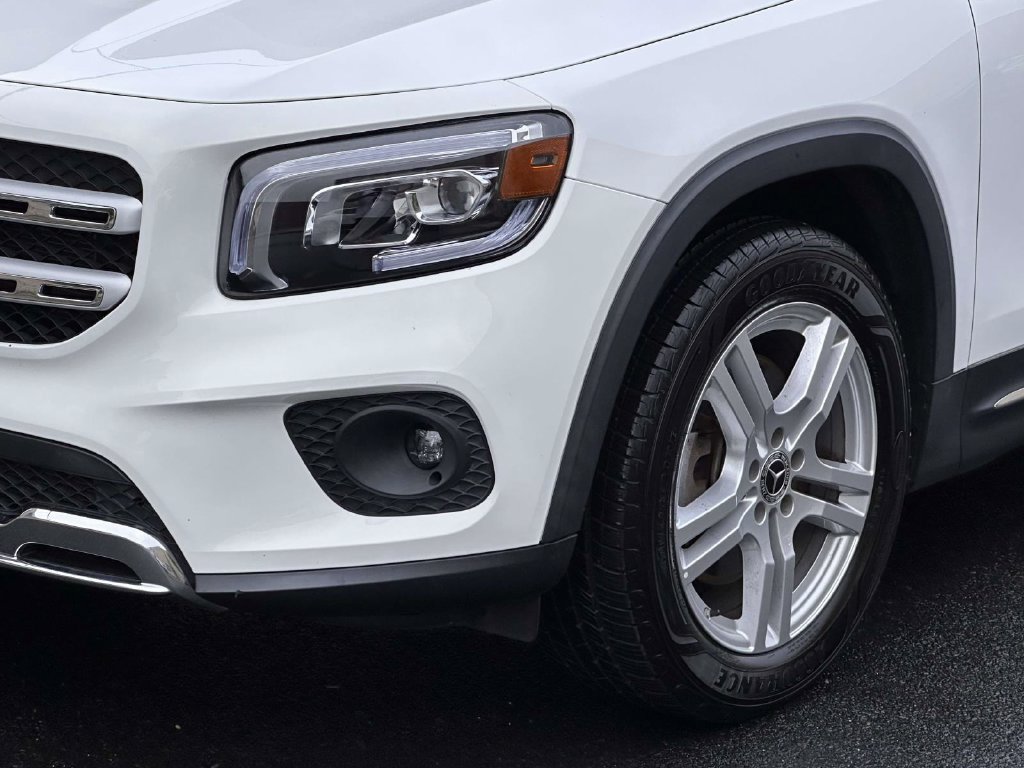 Used 2023 Mercedes-Benz GLB 250 4MATIC image 10