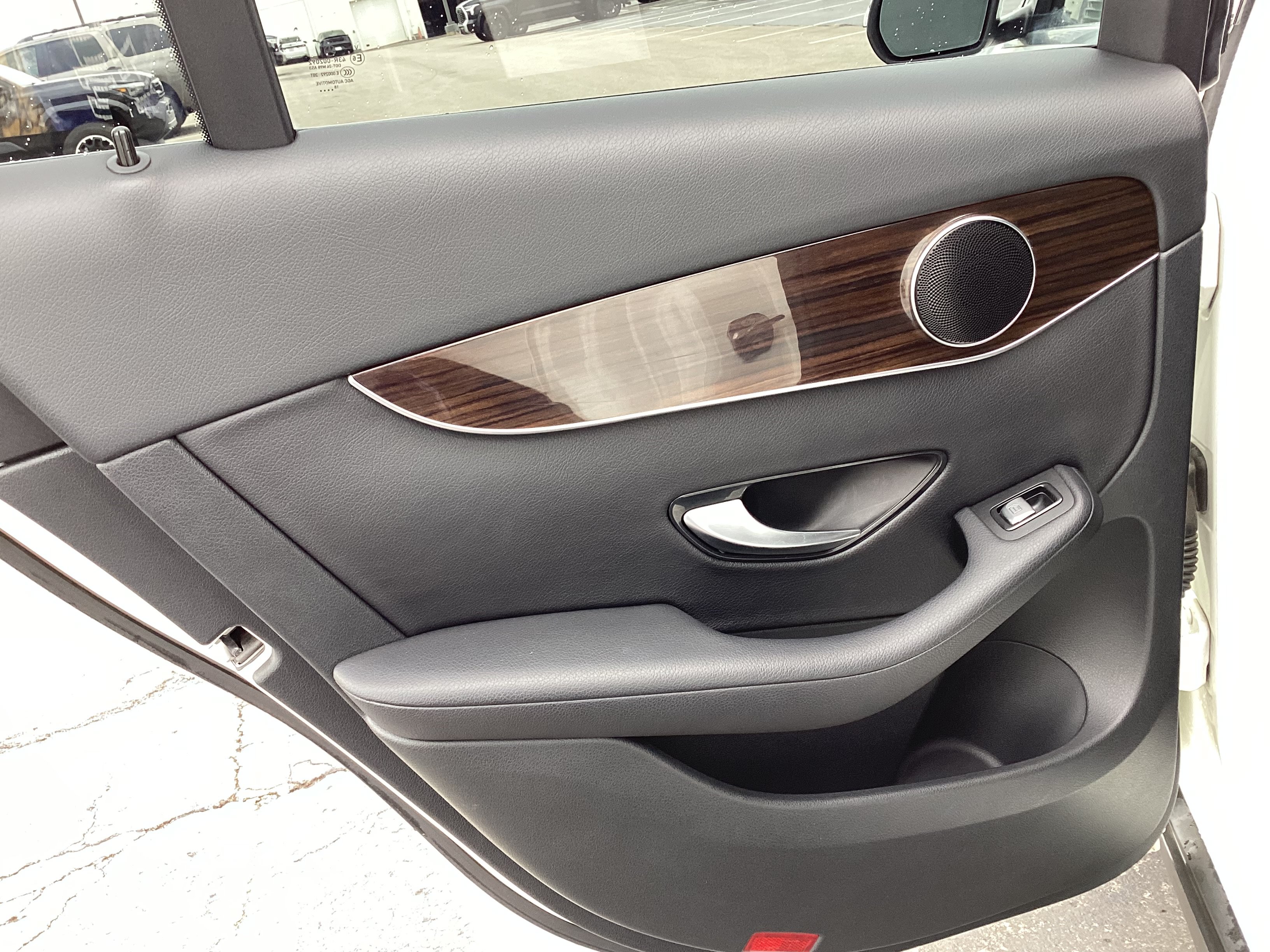 Used 2019 Mercedes-Benz GLC 300 4MATIC image 22