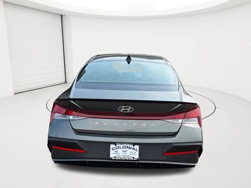 Certified 2025 Hyundai Elantra Sport FWD image 6