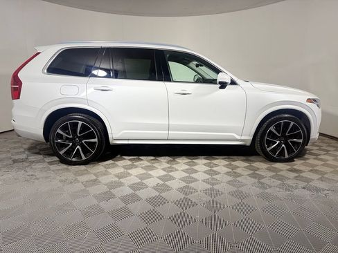 Used 2021 Volvo XC90 T6 Momentum w/ Protection Package Premier AWD/4WD image 8
