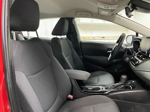 Used 2021 Toyota Corolla LE image 14