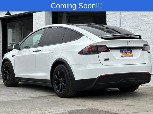 Used 2022 Tesla Model X Plaid image 6