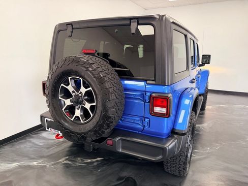 Used 2023 Jeep Wrangler Unlimited Rubicon AWD/4WD image 5