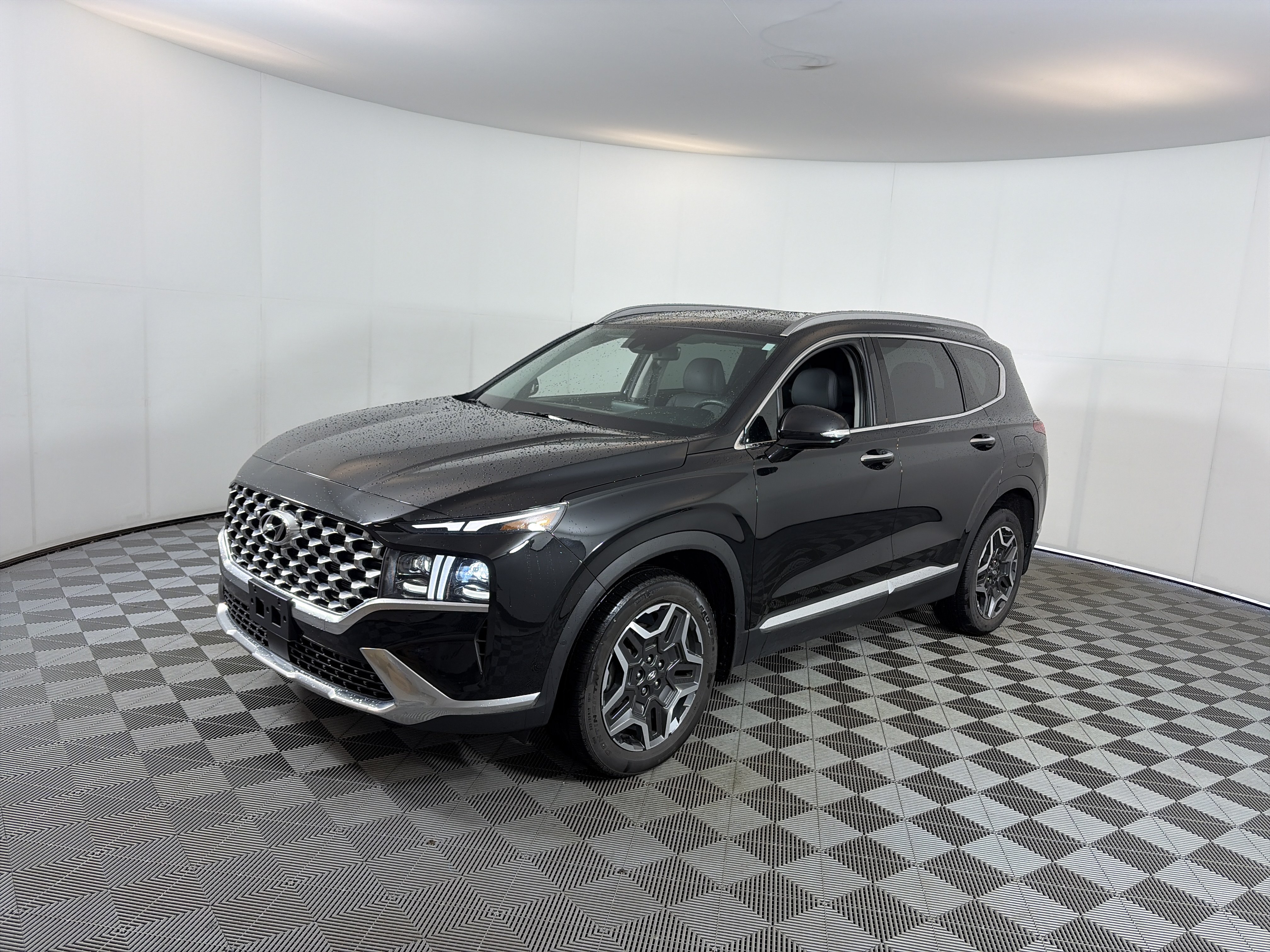 Certified 2023 Hyundai Santa Fe Limited FWD image 2