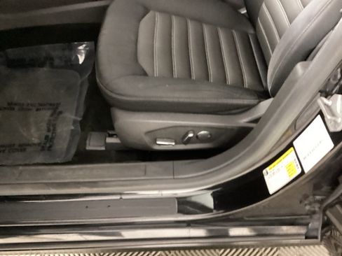 Used 2014 Ford Fusion SE FWD image 15