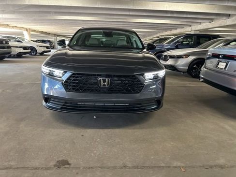 Used 2025 Honda Accord SE image 2