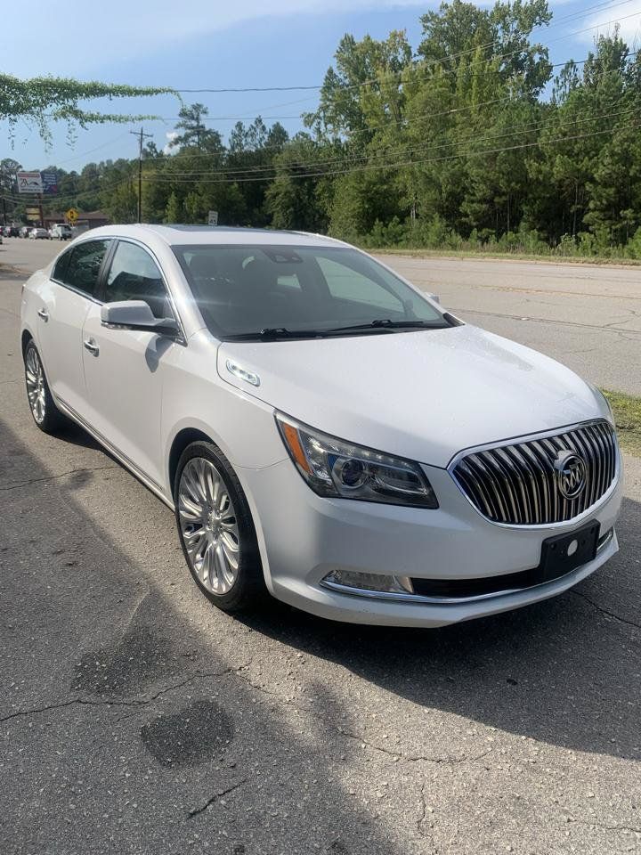 Used 2014 Buick LaCrosse Premium w/ Driver Confidence Package FWD image 3