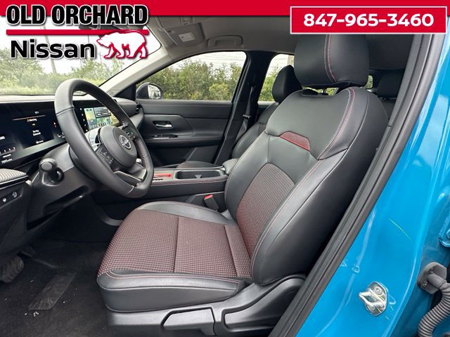 Used 2025 Nissan Kicks SR FWD image 10
