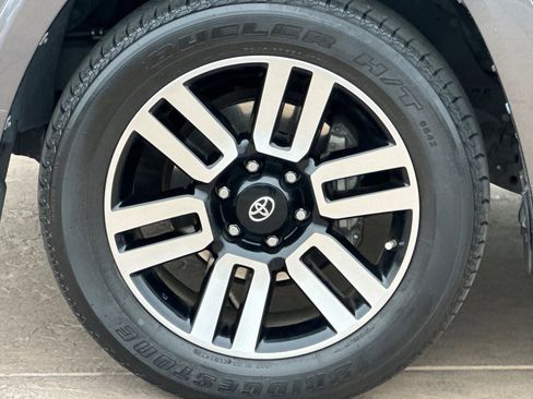 Certified 2018 Toyota 4Runner Limited image 35