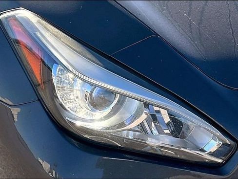 Used 2015 INFINITI Q70 3.7 w/ Deluxe Touring Package image 29