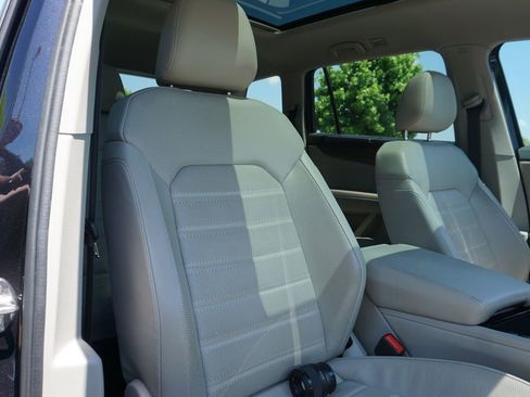 Used 2024 Volkswagen Atlas SEL AWD/4WD image 57