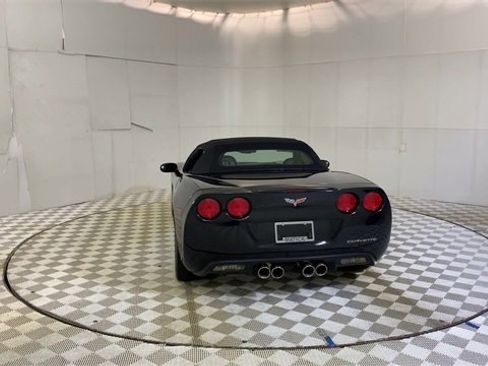 Used 2011 Chevrolet Corvette Base w/ Preferred Equipment Group image 7