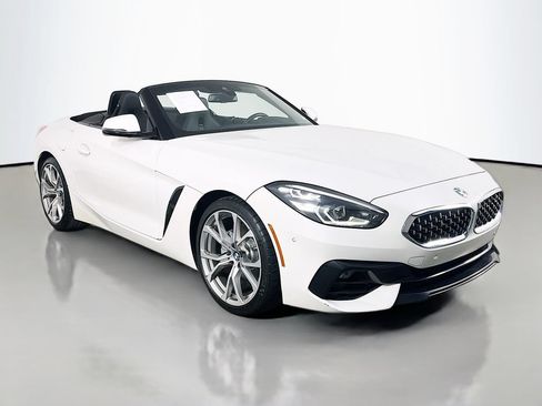 Used 2020 BMW Z4 sDrive30i w/ Premium Package RWD image 4