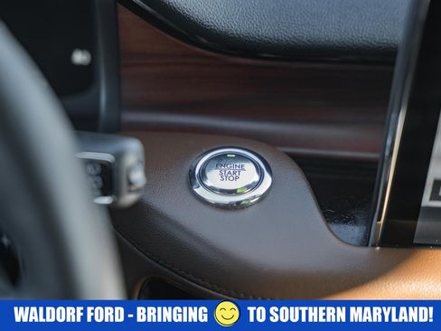 Used 2022 Lincoln Aviator Reserve w/ Equipment Group 201A image 24