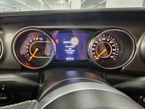 Used 2020 Jeep Gladiator Sport w/ Quick Order Package 24S image 13