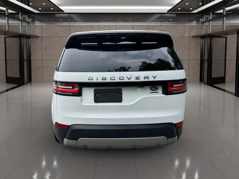 Used 2018 Land Rover Discovery HSE AWD/4WD image 8